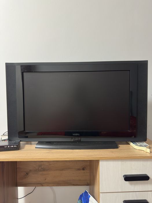 Продам телевизор есть ютуб и нетфлик