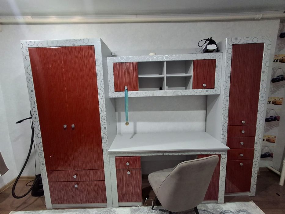 Продам шкаф состояние отличное.