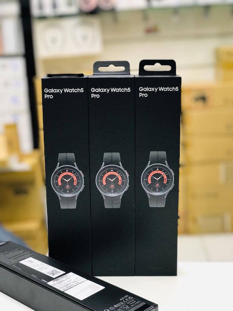 Samsung Watch 5 and 5 Pro