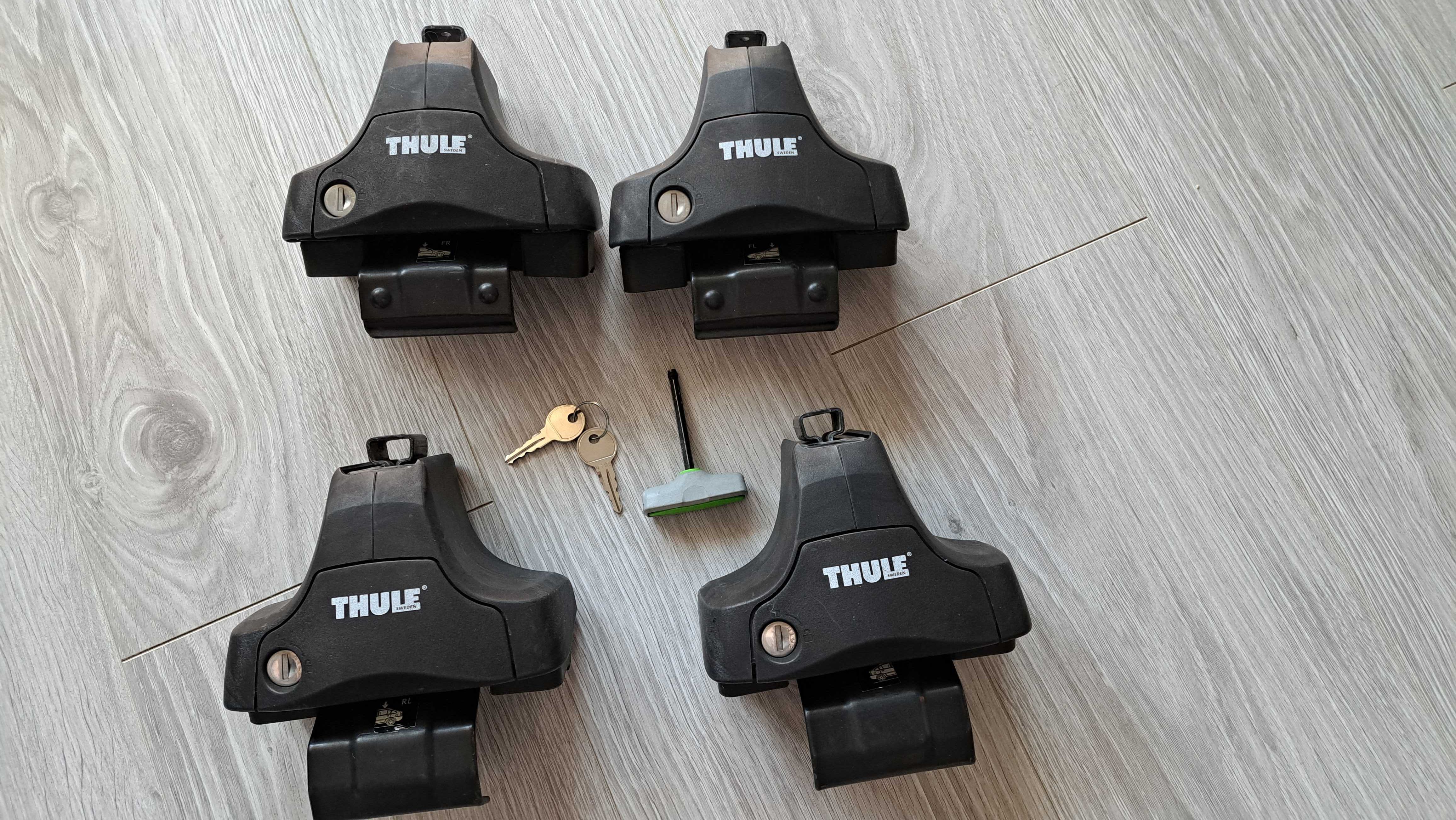 Set folosit prindere bare transversale Thule pt Chevrolet Aveo