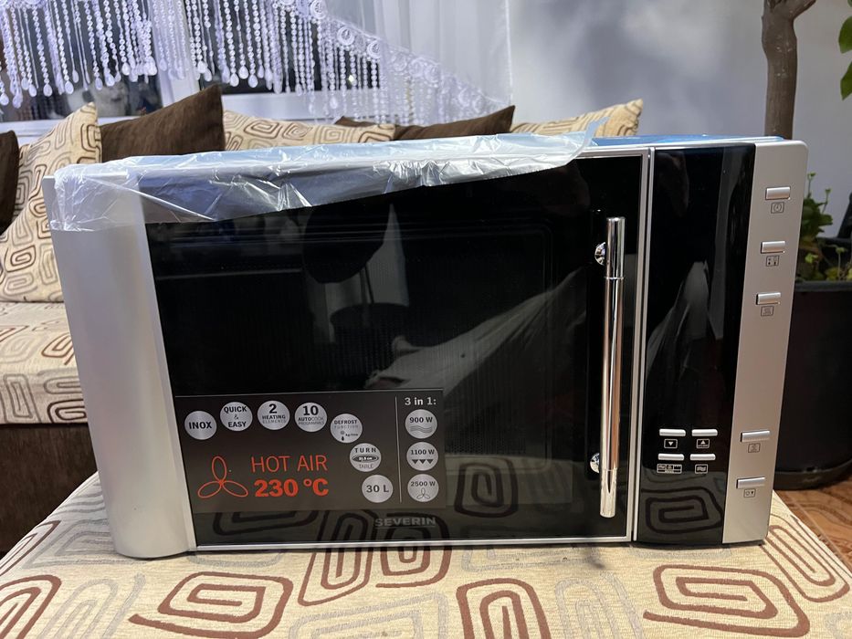 Cuptor cu microunde nou