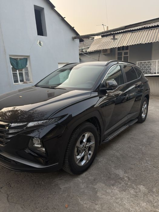 ПРОДАЕТСЯ ХУНДАЙ ТУКСОН в отличном состояний пробег 53000 есть петно