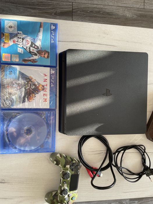 PlayStation 4 slim 500gb