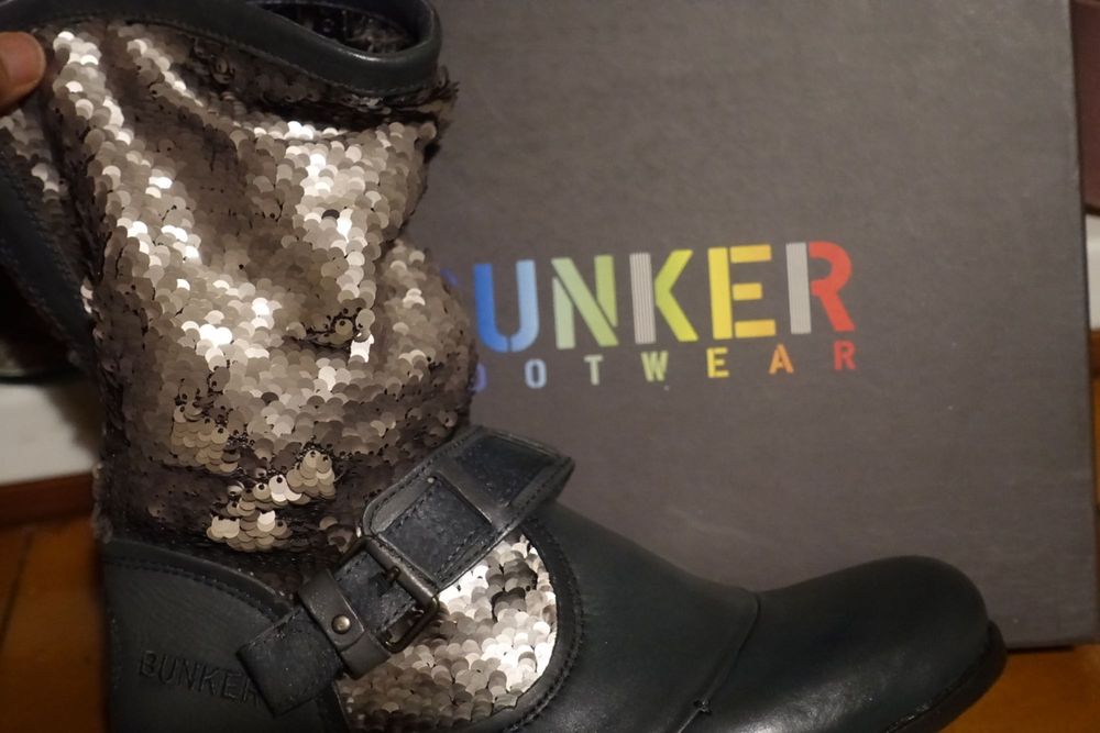 нови ботуши естествена кожа и пайети 38