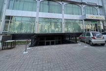Аренда  под шоурум, бутик, автосалон, Клиника,Учебный центр 1650 м2