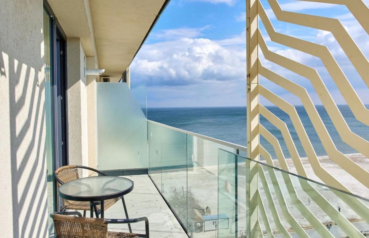 Apartament cu 2 camere – Vedere superbă la mare – Mamaia Nord