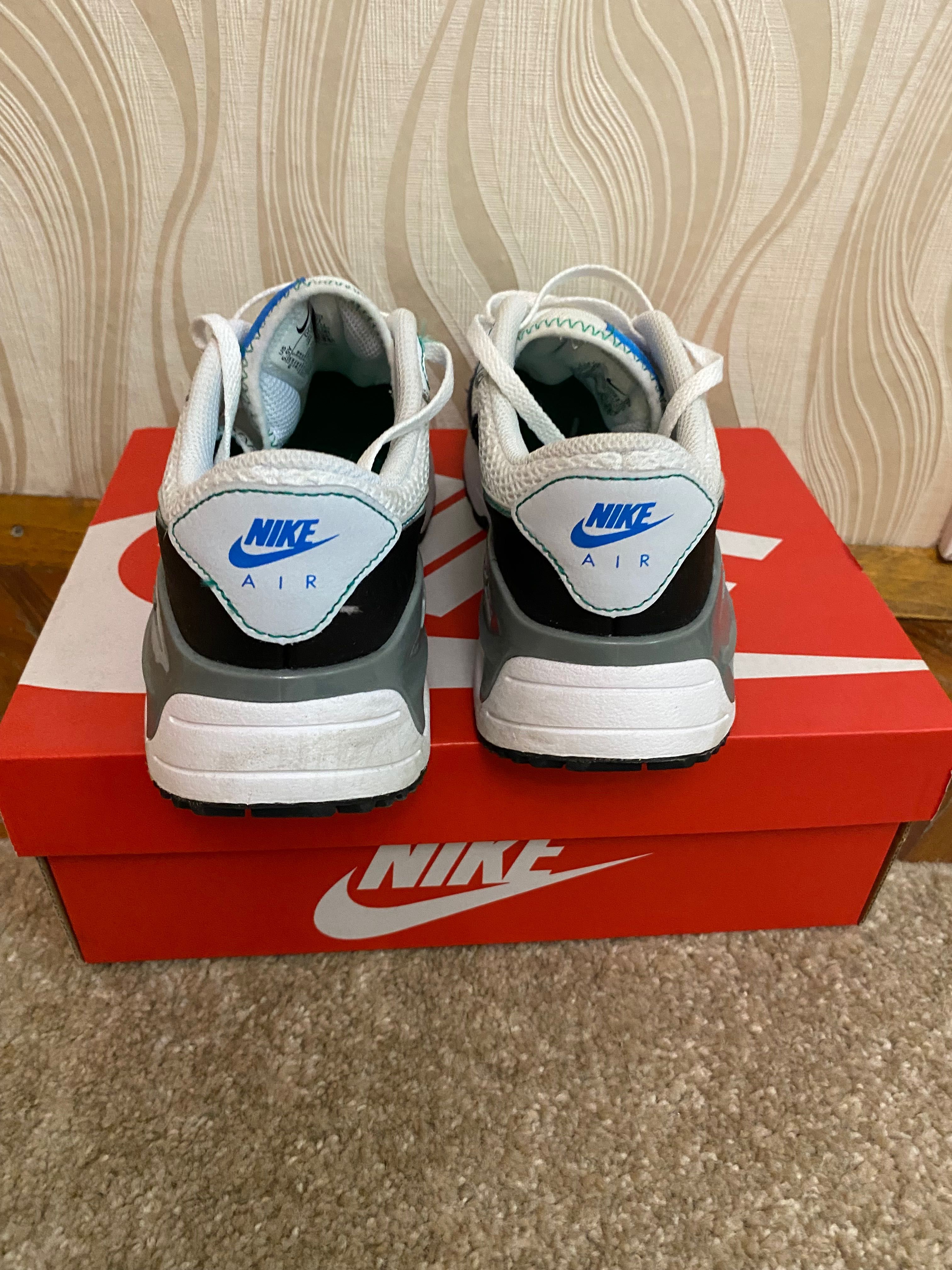 Маратонки Nike airmax
