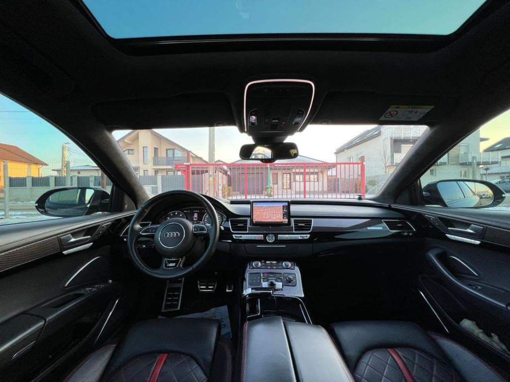 Vand sau schimb Audi s8 Plus