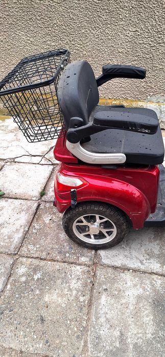 Motocicleta electrica 3 roti