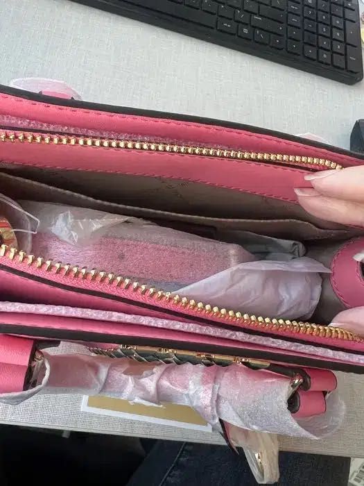 Michael Kors, Rose, impecabila, orginala noua cu eticheta.