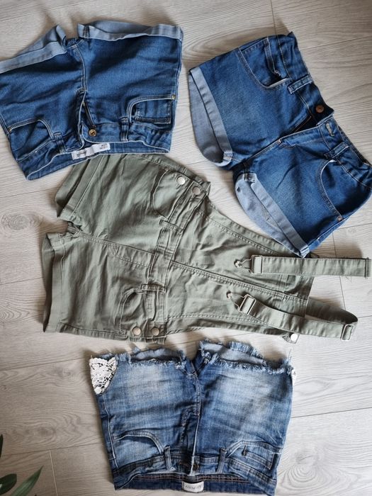 Къси гащи и гащеризон за момиче