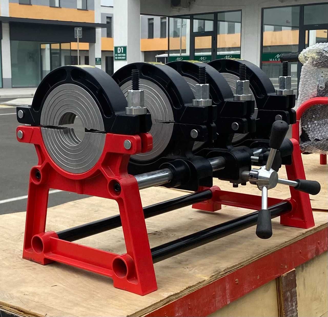 PE quvurlarni payvandlash uchun MEST UT-4/63/160 (63–160 mm)