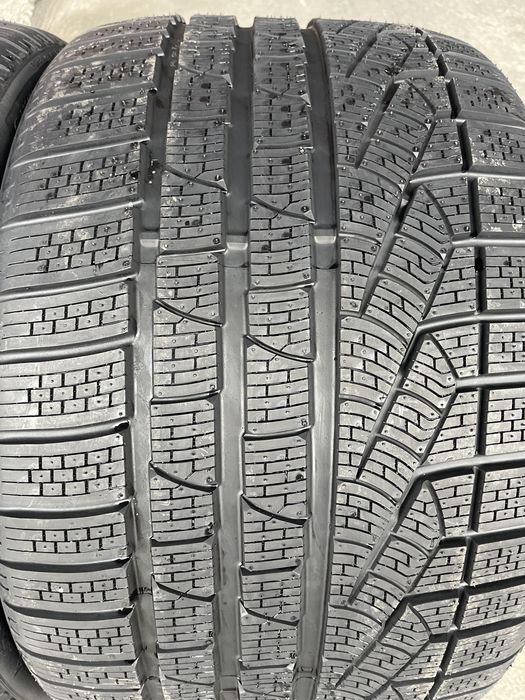 2 anvelope Noi de iarna Pirelli 295/30/19