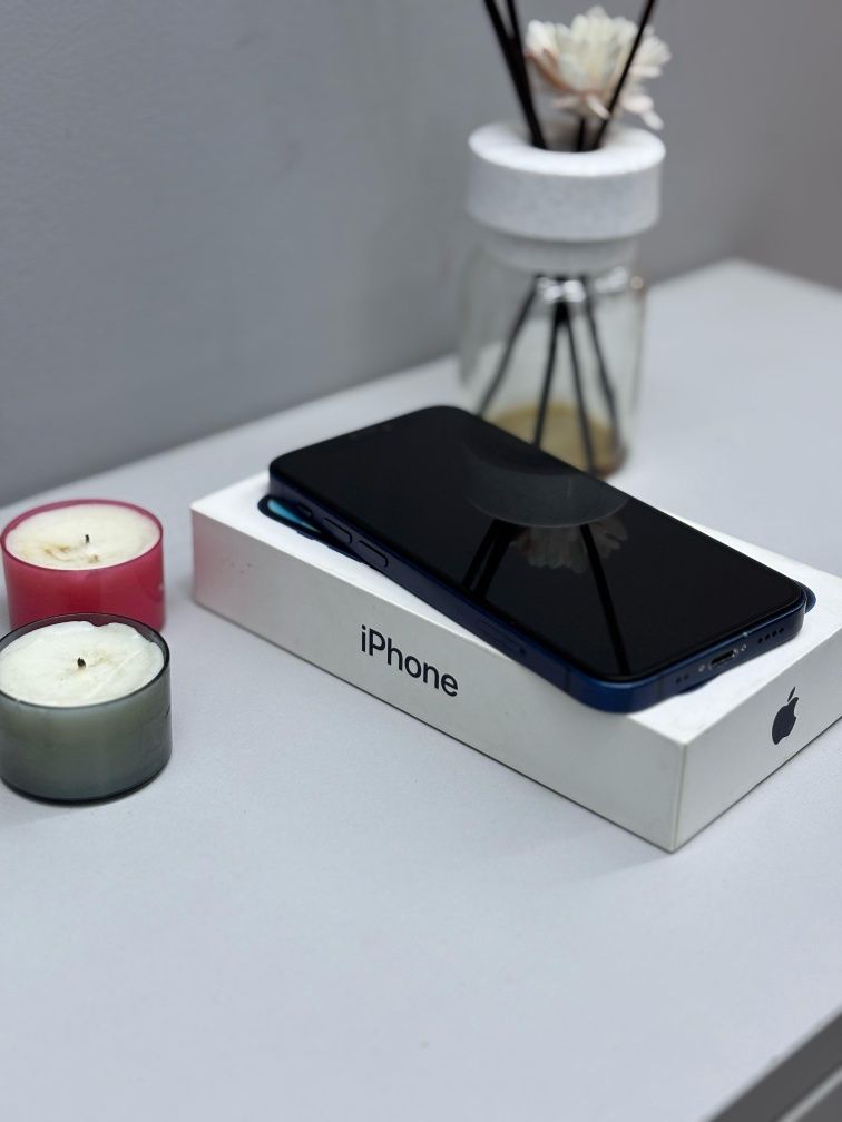 IPhone 12 mini 12гб. В отличном состоянии. Цвет синий.
