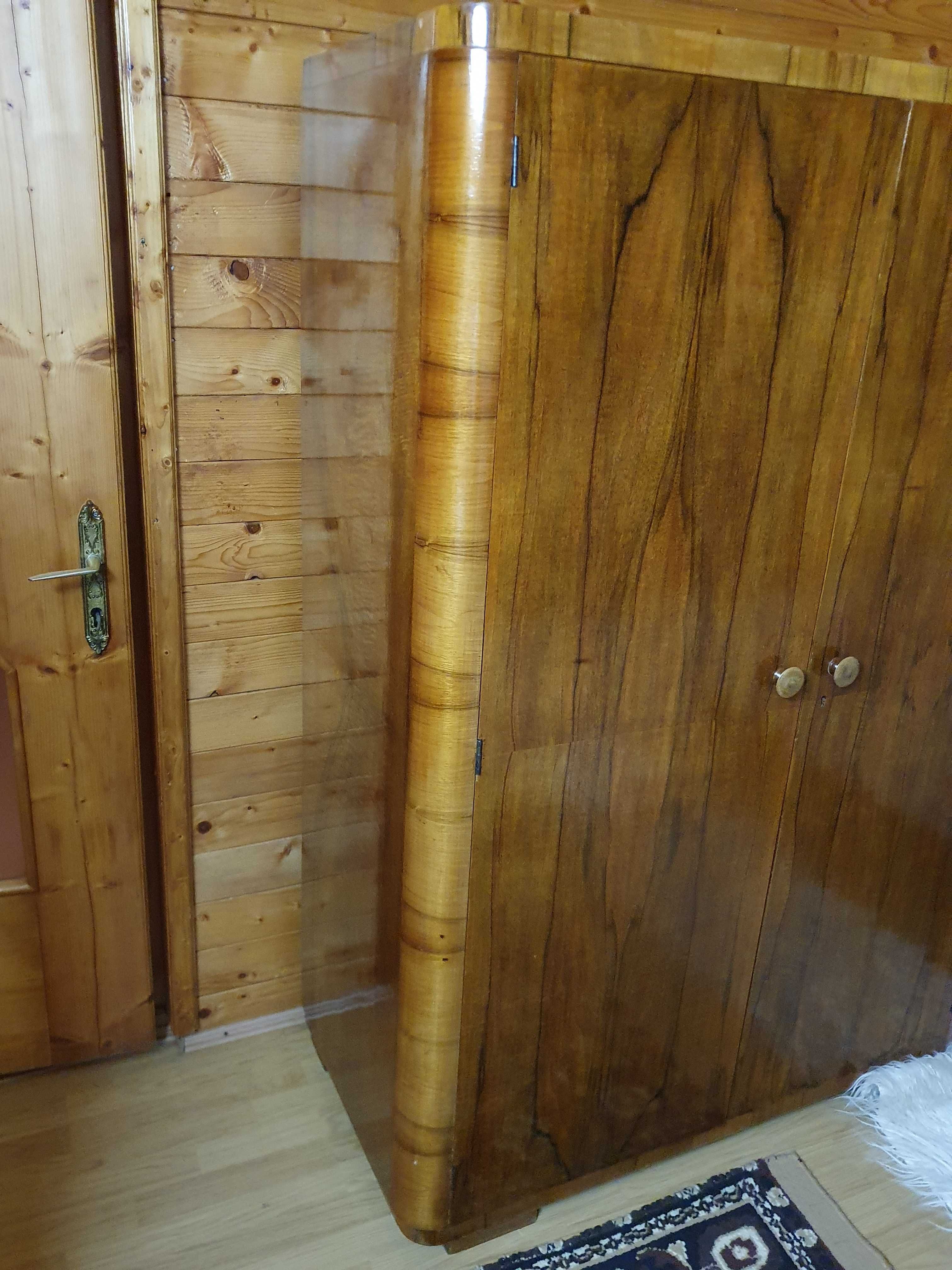 Dulap din lemn masiv - L120 x 174 x 56 cm