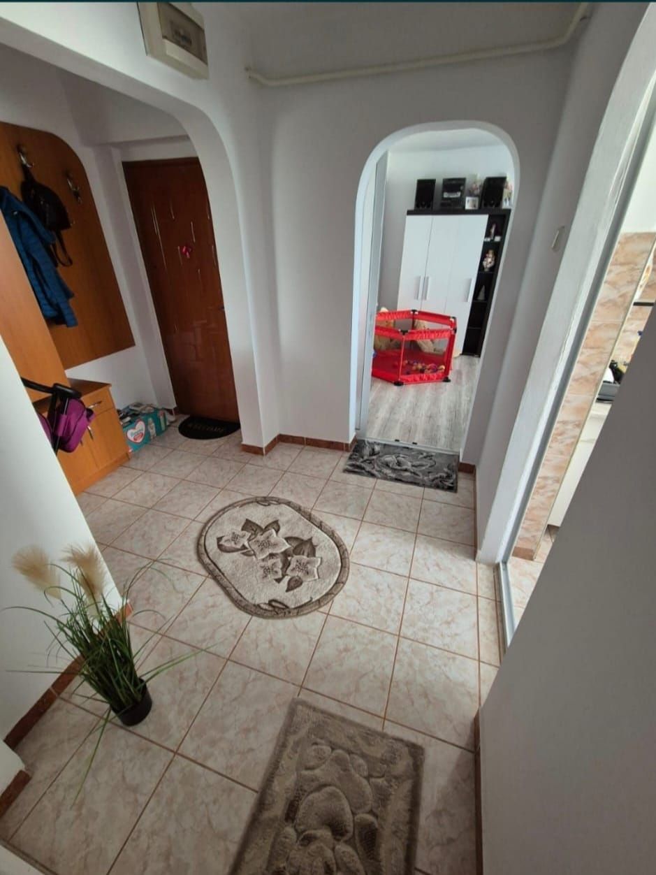 Apartament 4 camere calea Călărașilor