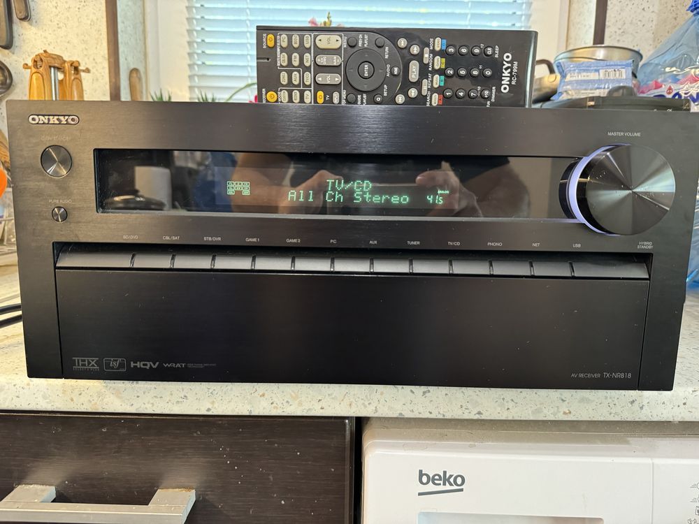 Onkyo TX-NR818 Качествен ресивър