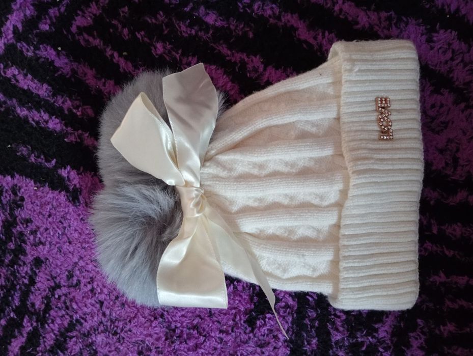 Căciuliță cu fundă, 4 buc