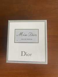 Christian Dior -Miss Dior Eau de Parfum  50 ml pentru femei
