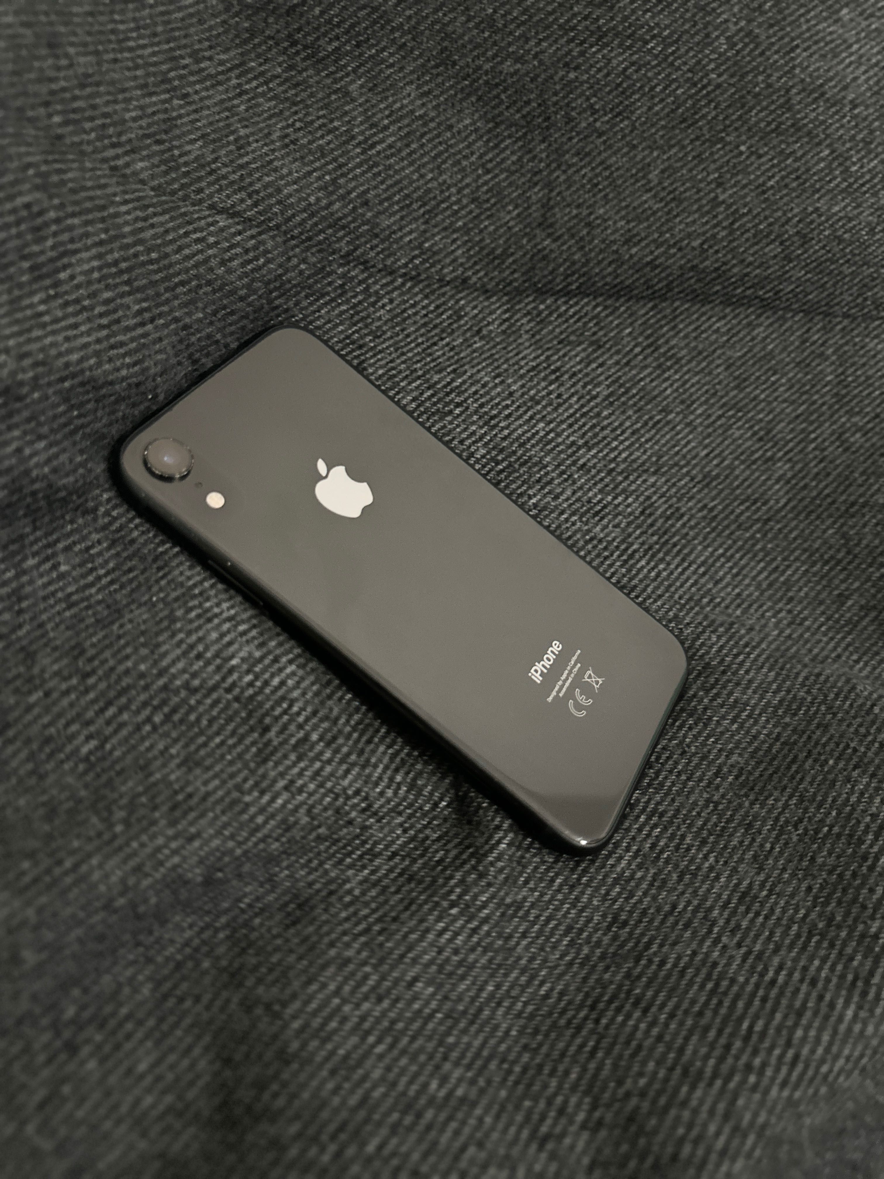 iPhone XR, 64 ГБ