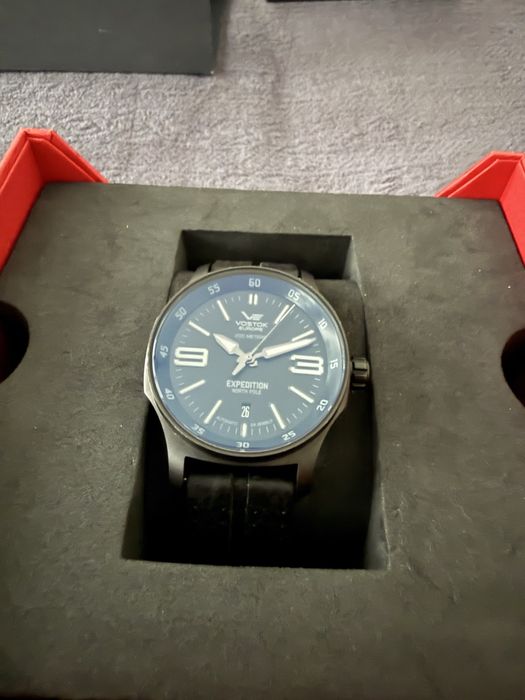 Продавам часовник Vostok Europe Expedition