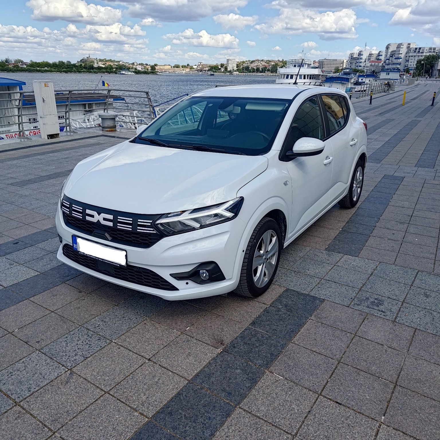 Vand dacia sandero.Unic proprietar. an:10.2023. Benzina + GPL