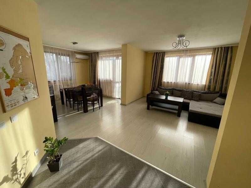 Дава се под наем Тристаен апартамент в София, Хладилника - 110 кв.м за 612 € - Снимка #2