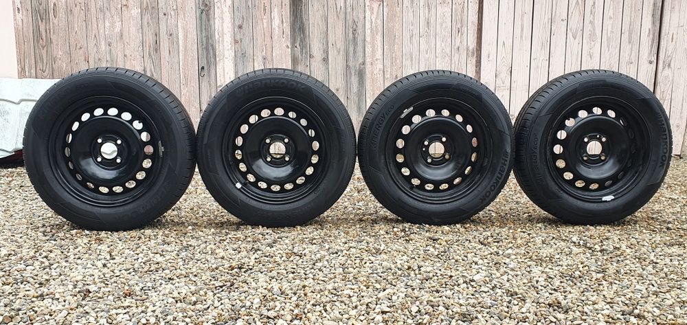 Jante din otel cu cauciucuri noi de vara.185.65.15.