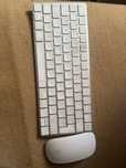 Vand tastatura + mouse Apple