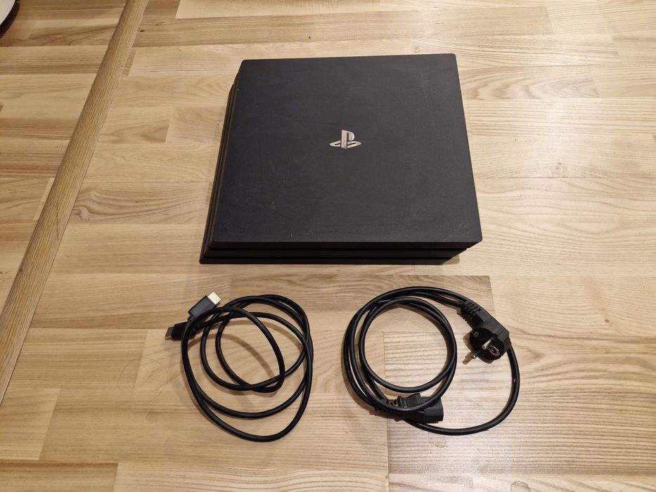 Play Station 4 Pro 1TB