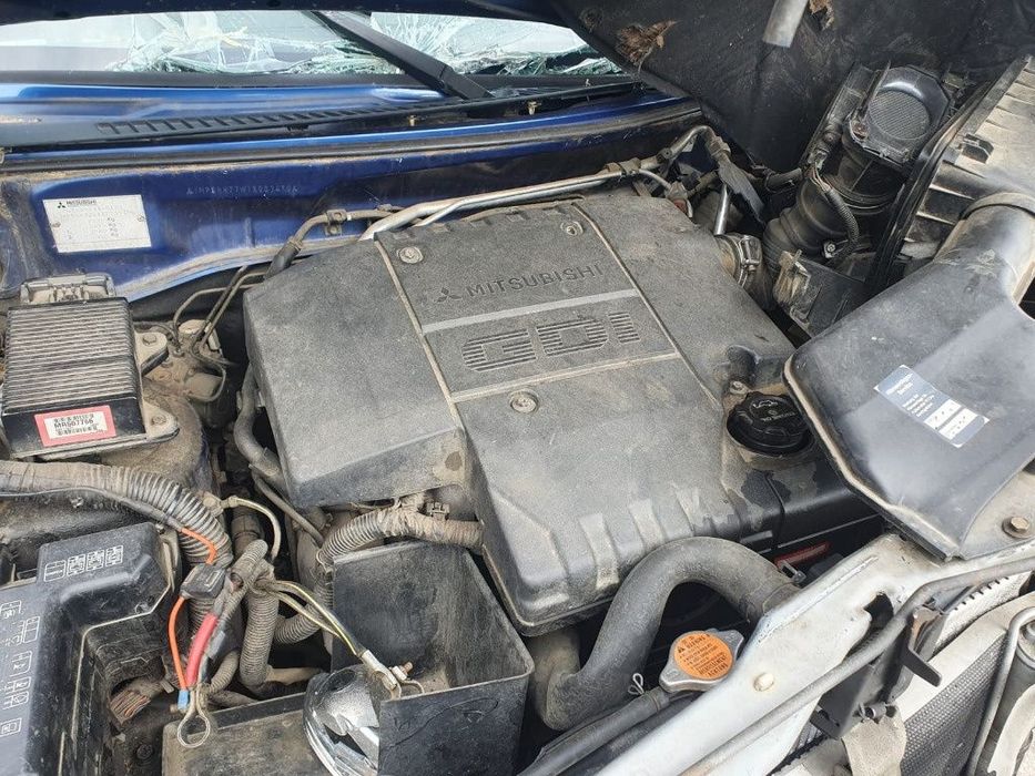 usa portiera stanga dreapta barele longitudinale carlig remorcare complet Mitsubishi Pajero Pinin motor 2.0 benzina 129cp dezmembrez