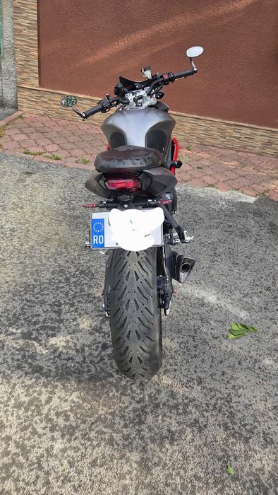 TRIUMPH street triple 675R