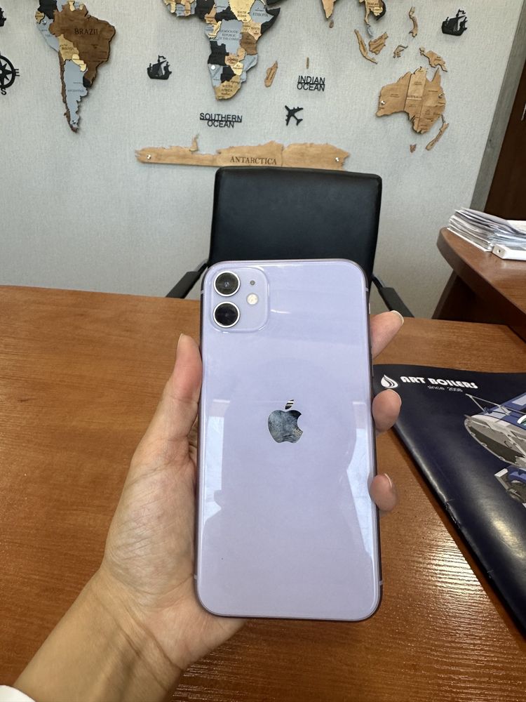 IPhone 11 , 126 GB
