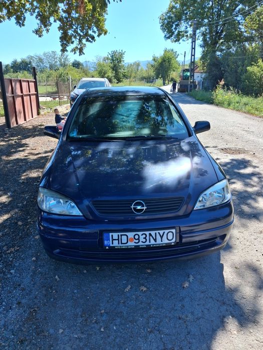 Opel  Astra benzina
