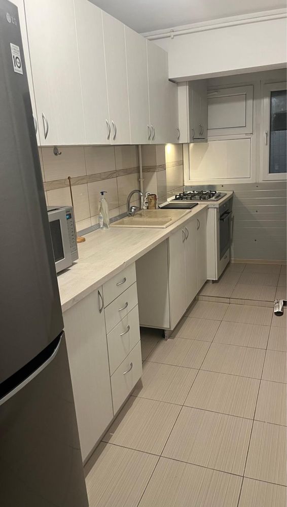 Apartament doua camere de vanzare