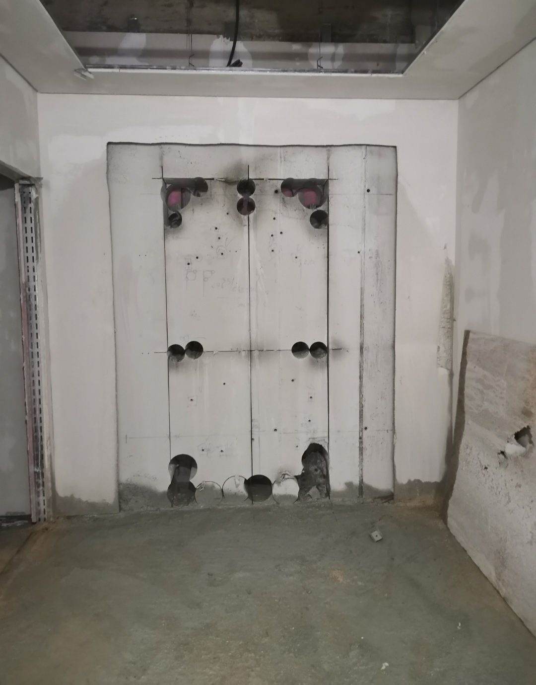 Demolări tăiat pereți, șanturi electrice