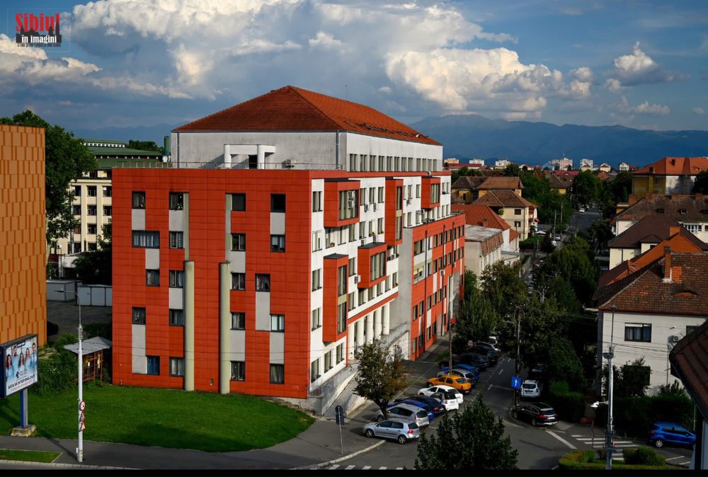 Inchiriez apartament cu o camera - 45 mp - Ultracentral