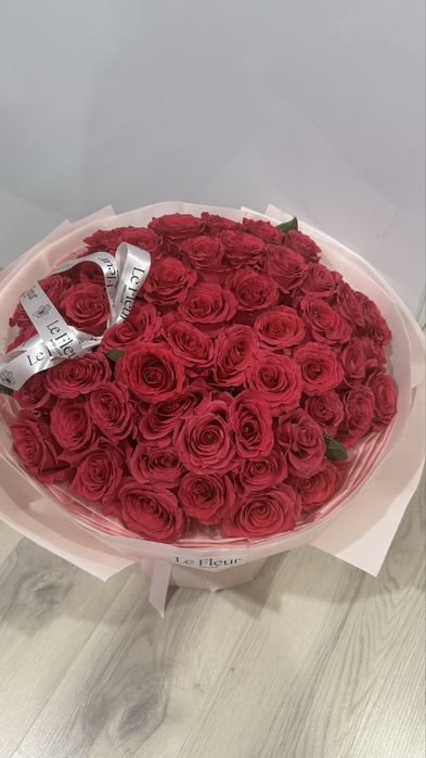 Продаю свежий букет из 51 розы