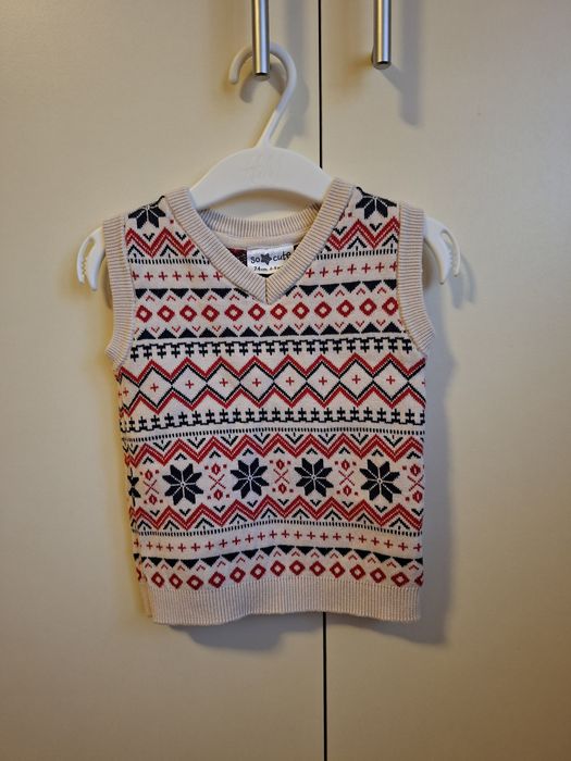 Vestă cu motive de Crăciun