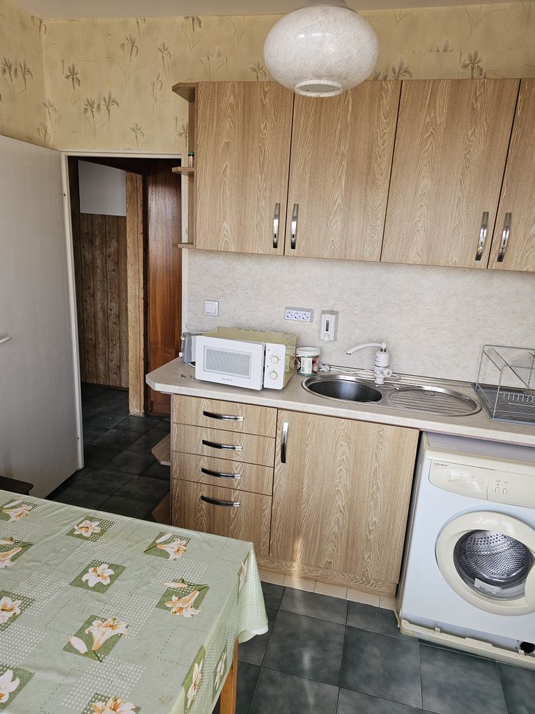 Дава се под наем Двустаен апартамент в Казанлък - 66 кв.м за 63750 € - Снимка #5