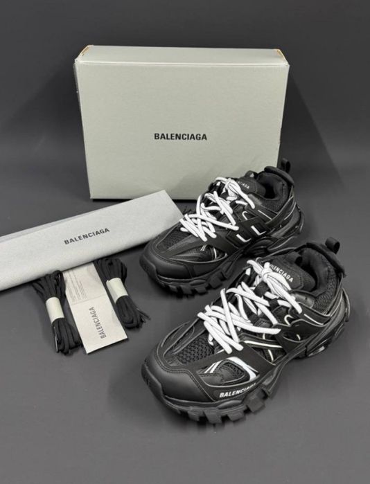 Adidași Balenciaga track-calitate premium! 50% off doar azi !