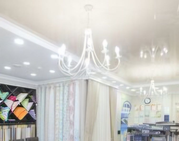 Продам 8ми рожков люстру