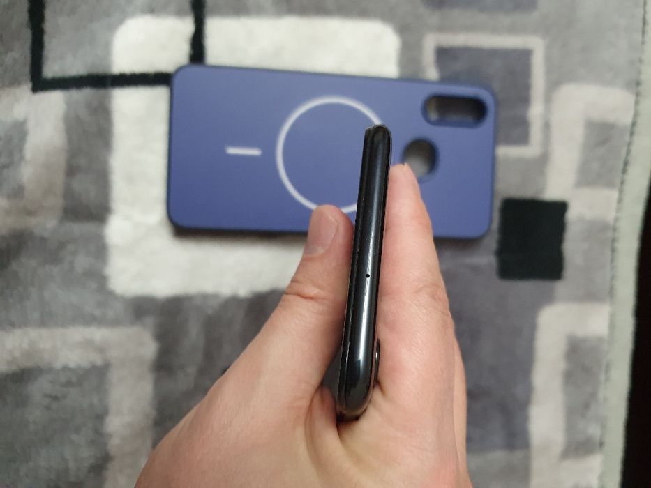 Srochna sotiladi Samsung Galaxy A10S 32Gb Black Original Xolati Ideal