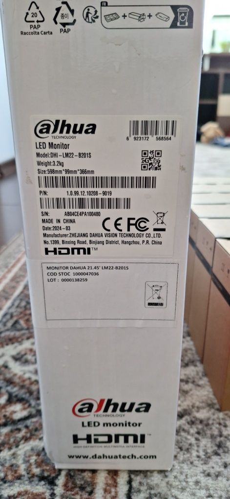 SISTEM VIDEO DAHUA PoE
13xCamere video 2mP 2,8mm+suporti montaj
1xNV