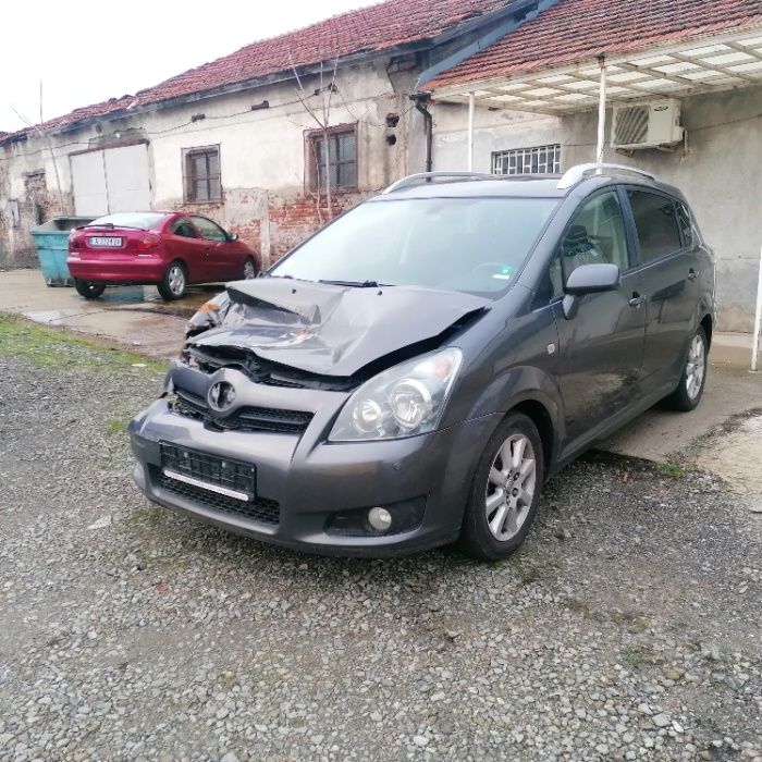 Toyota Corolla Verso 2.2 D4D D-CAT 136к.с и 177к.с На Части 3бр