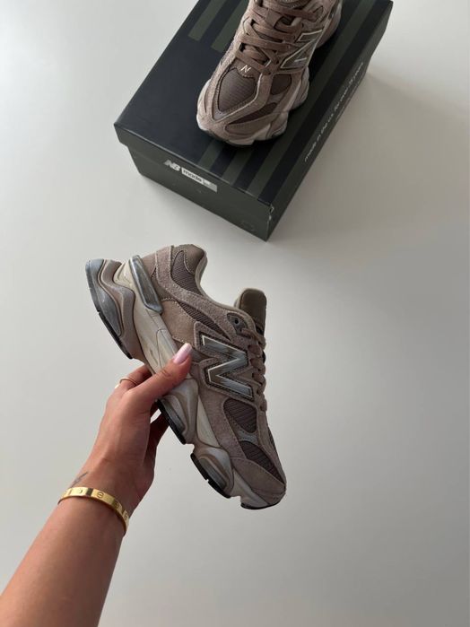 New Balance 9060 - Mushroom