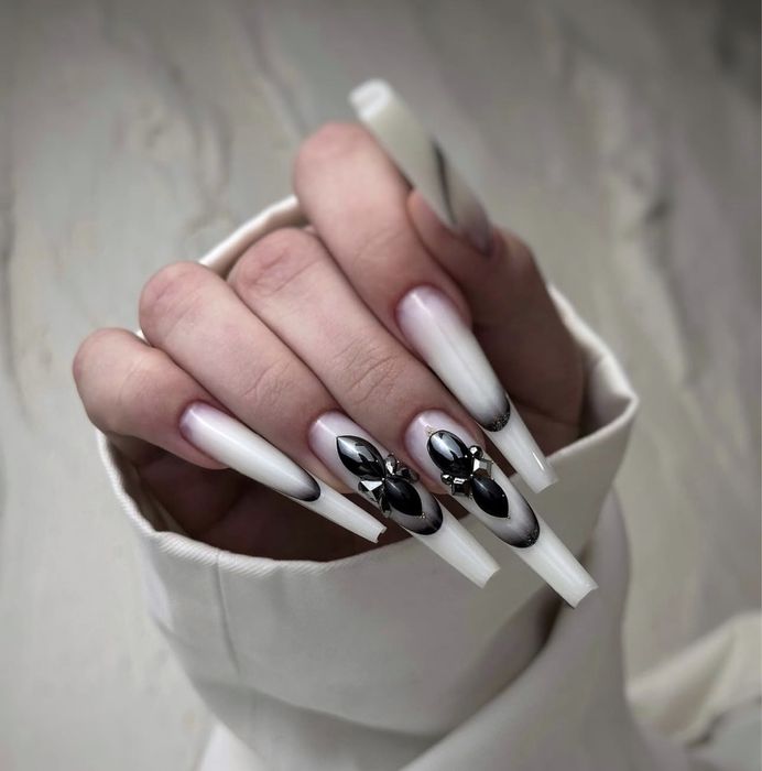 Manichiura de salon/ extreme