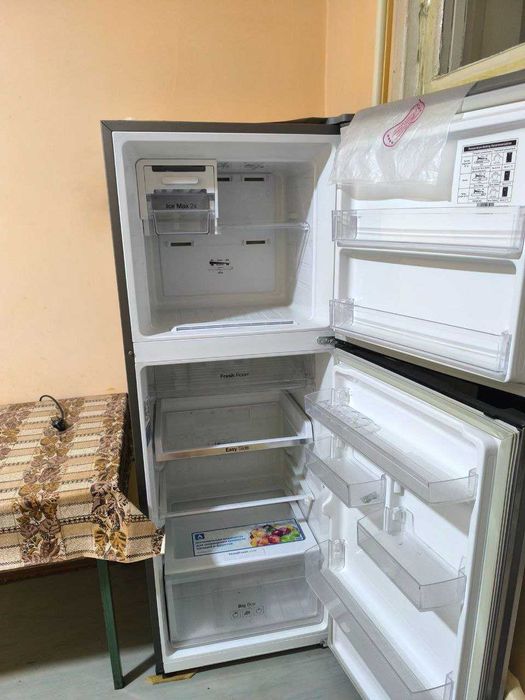 Холодильник б/у в хорошем состоянии