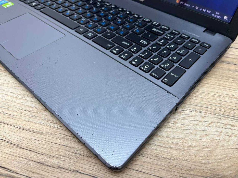 Для офисных работ ASUS y582l Core i5/ОЗУ 4/SSD 128/GeForce 2gb