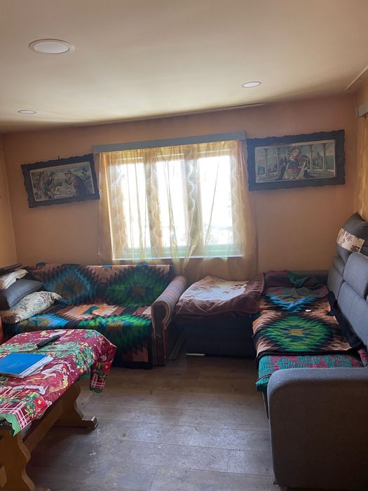 Vand casa in localitatea Pustuta